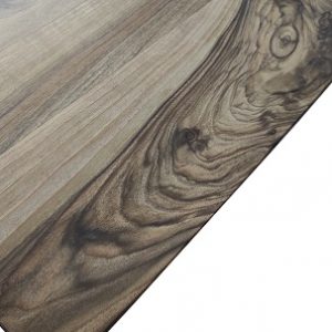 Noyer massif pour table sur mesure Noyer massif pour table sur mesure
